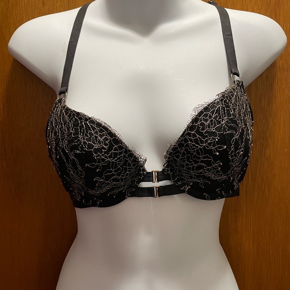 Victoria's Secret Other - Victoria’s Secret very sexy push-up